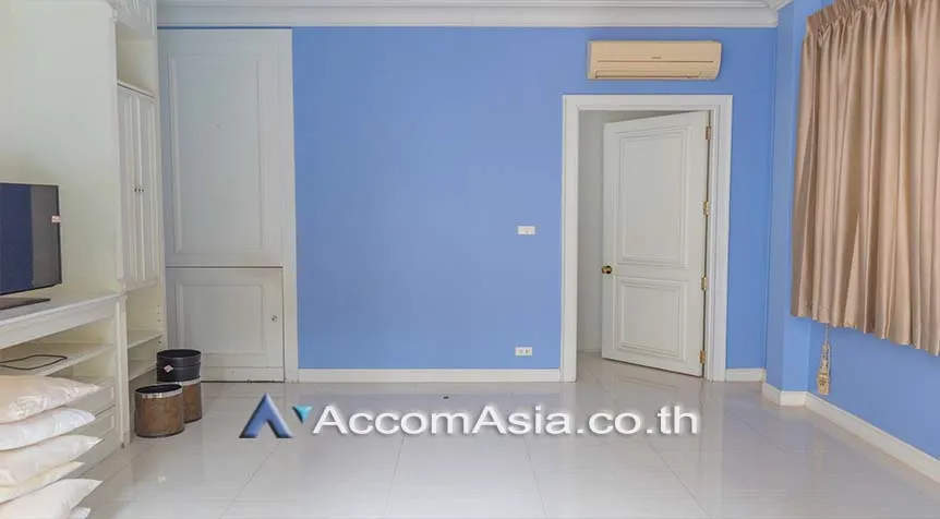 6  4 br House For Rent in Sukhumvit ,Bangkok BTS Phrom Phong 2311729