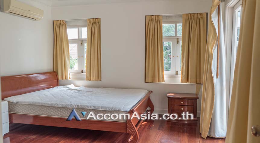 10  4 br House For Rent in Sukhumvit ,Bangkok BTS Phrom Phong 2311729