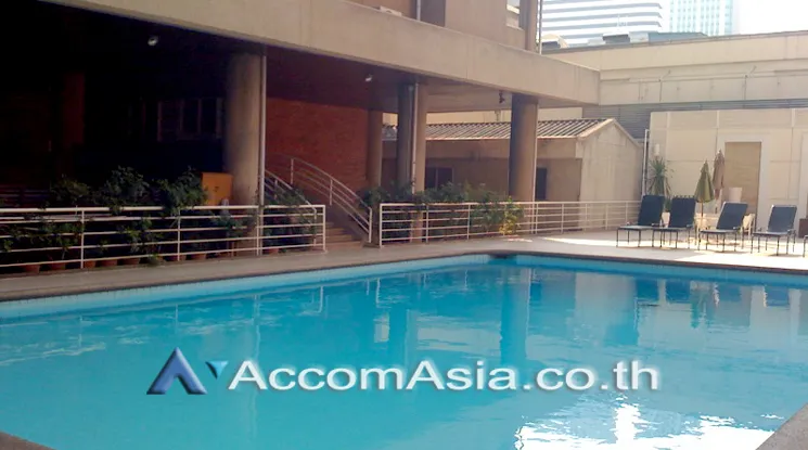  2  3 br Apartment For Rent in Sukhumvit ,Bangkok BTS Nana at Calm and Peaceful 1411880