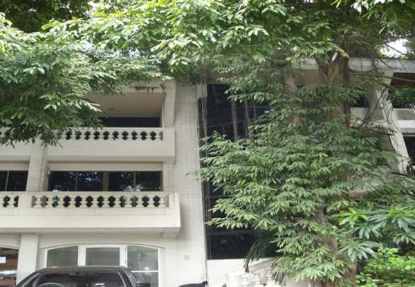  2  3 br House For Rent in Ploenchit ,Bangkok  2511898