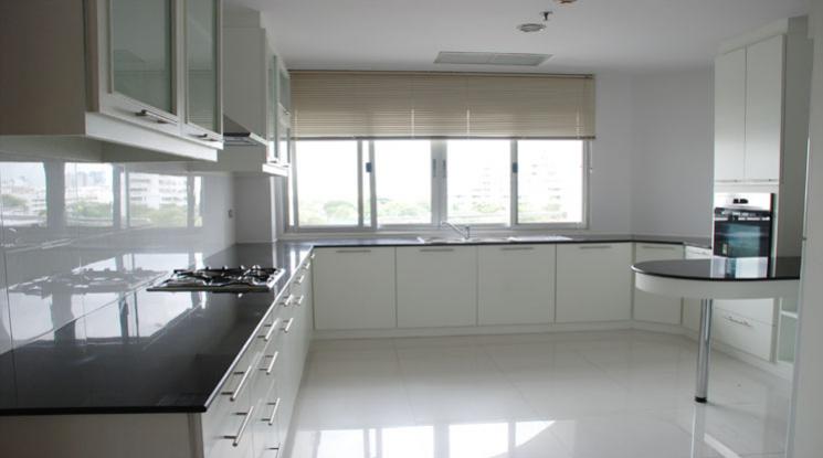 6  3 br Apartment For Rent in Sathorn ,Bangkok BRT Technic Krungthep at Perfect life in Bangkok 1411901