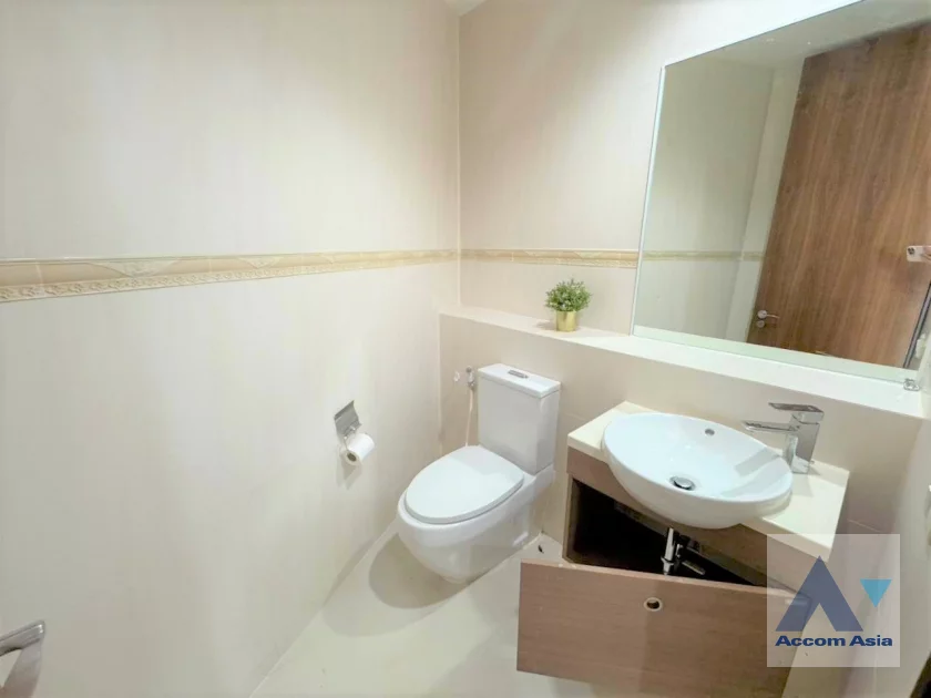22  3 br Condominium For Rent in Sukhumvit ,Bangkok BTS Asok - MRT Sukhumvit at The Lakes 1511903