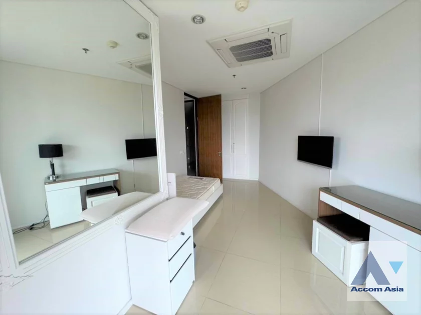 16  3 br Condominium For Rent in Sukhumvit ,Bangkok BTS Asok - MRT Sukhumvit at The Lakes 1511903