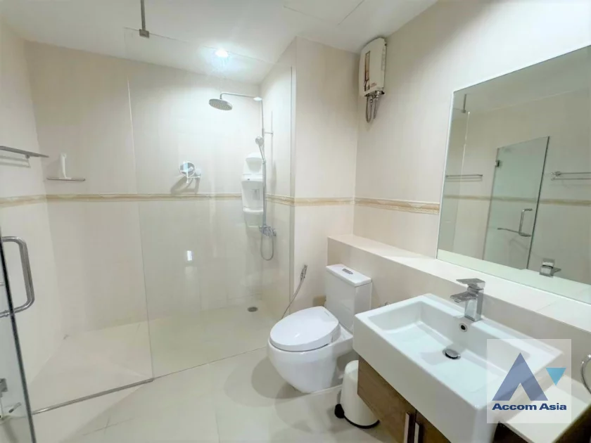20  3 br Condominium For Rent in Sukhumvit ,Bangkok BTS Asok - MRT Sukhumvit at The Lakes 1511903