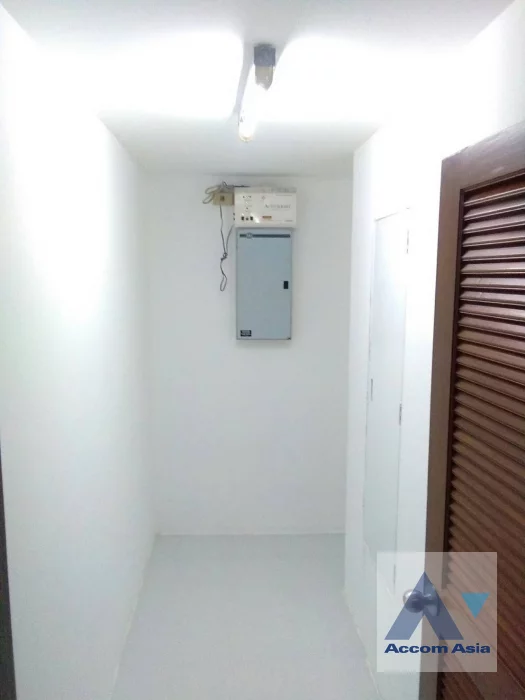 18  3 br Apartment For Rent in Sukhumvit ,Bangkok BTS Thong Lo at Greenery Space In Bangkok 1411909