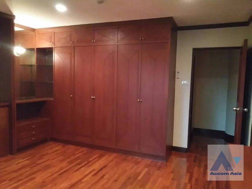 7  3 br Apartment For Rent in Sukhumvit ,Bangkok BTS Thong Lo at Greenery Space In Bangkok 1411909