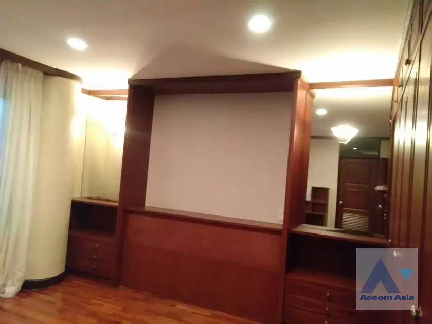 8  3 br Apartment For Rent in Sukhumvit ,Bangkok BTS Thong Lo at Greenery Space In Bangkok 1411909