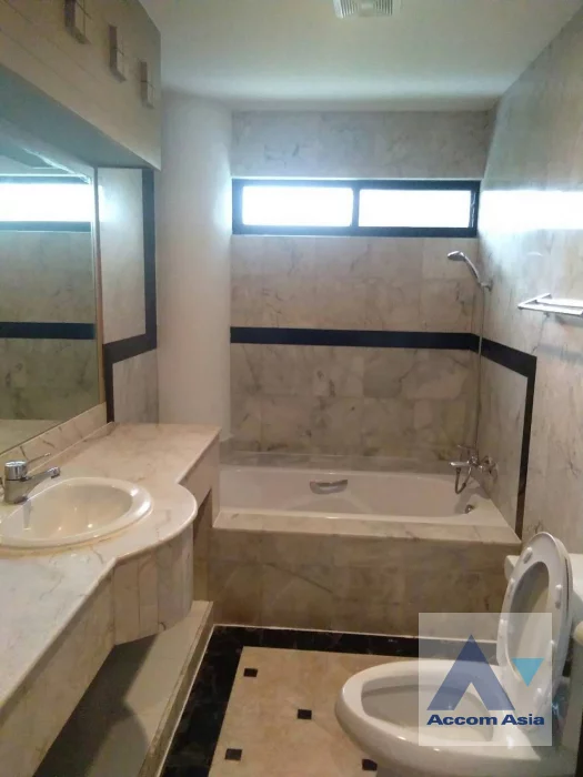 20  3 br Apartment For Rent in Sukhumvit ,Bangkok BTS Thong Lo at Greenery Space In Bangkok 1411909