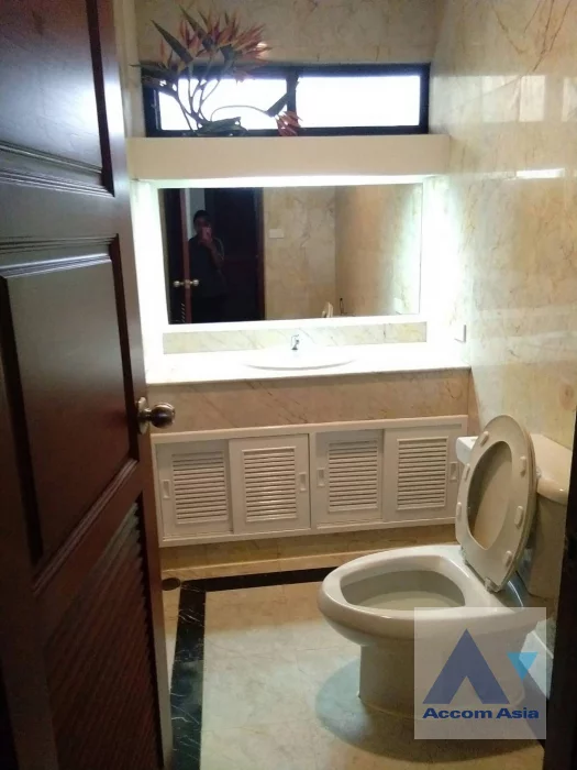 21  3 br Apartment For Rent in Sukhumvit ,Bangkok BTS Thong Lo at Greenery Space In Bangkok 1411909