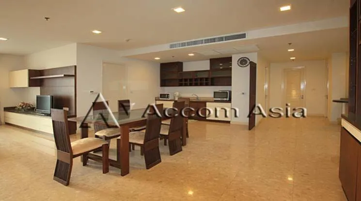 unit 3 Bedrooms  Condominium For Rent in Sukhumvit, Bangkok  near BTS Ekkamai (1511916)