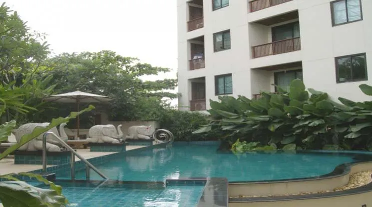 unit 2 Bedrooms  Apartment For Rent in Sukhumvit, Bangkok  near BTS Asok - MRT Sukhumvit (1411918)