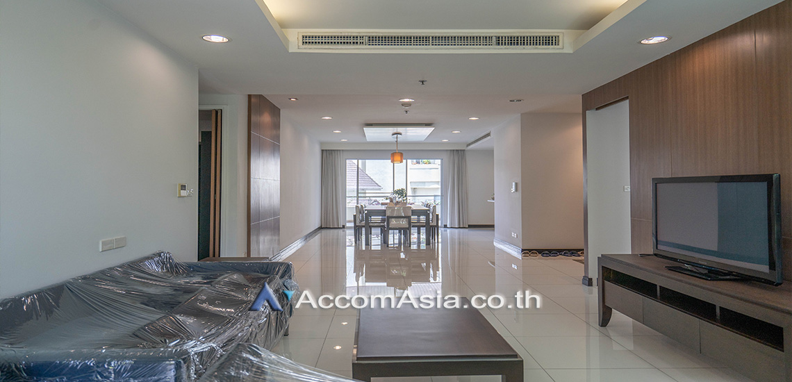  2  3 br Apartment For Rent in Sukhumvit ,Bangkok BTS Ekkamai at Low-rise Apartment, Only 1,000m to BTS 1412000
