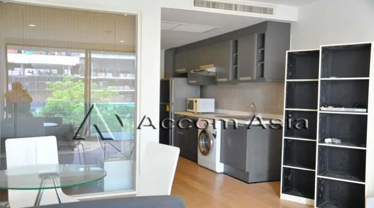 unit 1 Bedroom  Condominium For Rent in Ploenchit, Bangkok  near BTS Ratchadamri (1512023)