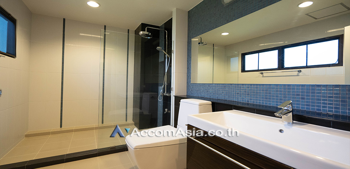 10  3 br Apartment for rent and sale in Sukhumvit ,Bangkok BTS Ekkamai at A peaceful location 1412024