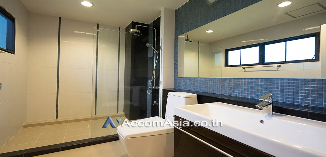 10  3 br Apartment for rent and sale in Sukhumvit ,Bangkok BTS Ekkamai at A peaceful location 1412024