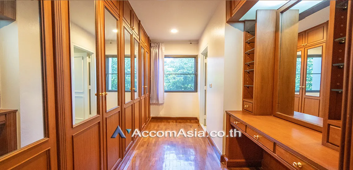 6  3 br Apartment for rent and sale in Sukhumvit ,Bangkok BTS Ekkamai at A peaceful location 1412024