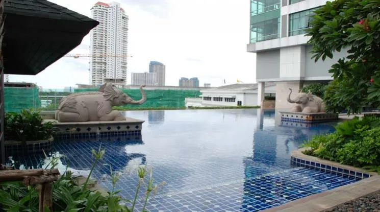 unit 1 Bedroom  Condominium For Rent in Charoen Nakhon, Bangkok  near BTS Krung Thon Buri (1512044)