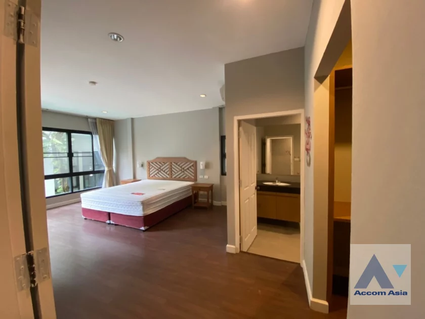 6  4 br House For Rent in Sukhumvit ,Bangkok BTS Thong Lo at The urban forestry residence 1512096