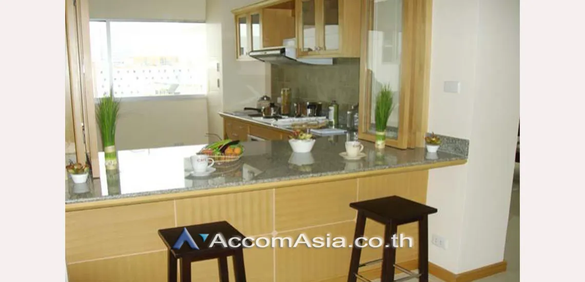 6  3 br Apartment For Rent in Sathorn ,Bangkok MRT Lumphini at Cozy and Convenient Apartment Near Garden Intl 1412108
