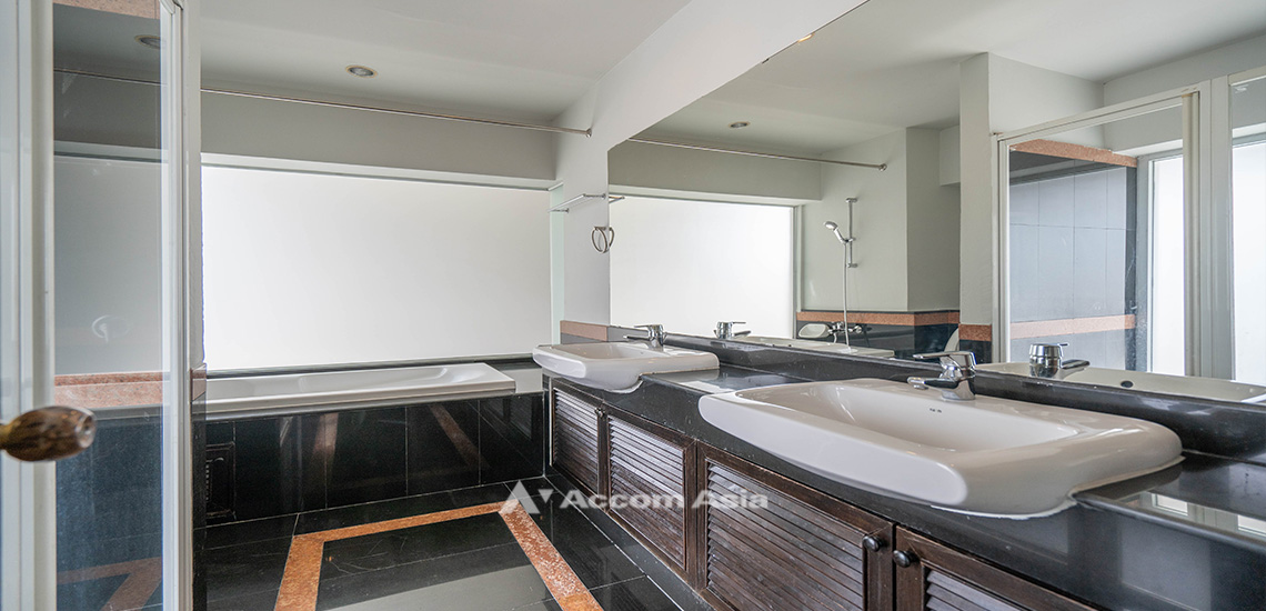 26  3 br Apartment For Rent in Sathorn ,Bangkok MRT Lumphini - BTS Chong Nonsi at Exclusive Privacy Residence 1412171