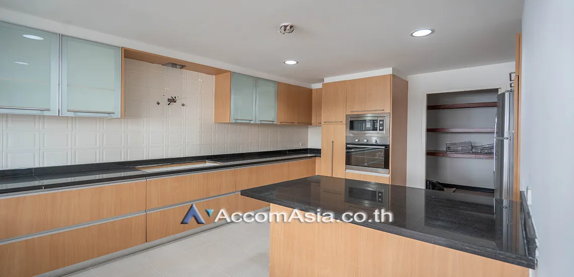  1  2 br Apartment For Rent in Sukhumvit ,Bangkok BTS Asok - MRT Sukhumvit at Perfect for family 1412289