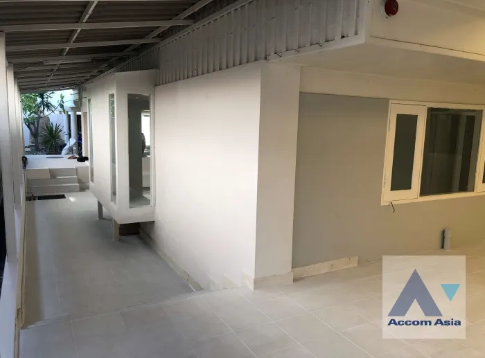 24  House For Rent in Sukhumvit ,Bangkok BTS Ekkamai 1712311