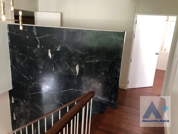 20  House For Rent in Sukhumvit ,Bangkok BTS Ekkamai 1712311