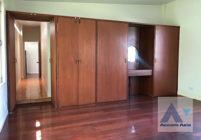 14  House for rent and sale in Sukhumvit ,Bangkok BTS Ekkamai 1712311