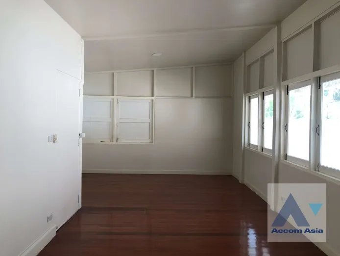 19  House for rent and sale in Sukhumvit ,Bangkok BTS Ekkamai 1712311