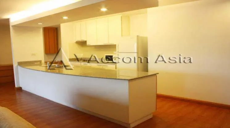 unit 2 Bedrooms  Apartment For Rent in Ploenchit, Bangkok  near BTS Ratchadamri (1412328)