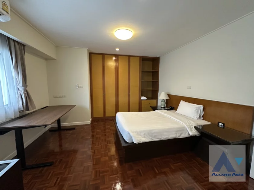 7  4 br Apartment For Rent in Ploenchit ,Bangkok BTS Ploenchit at Charming Style 1512369