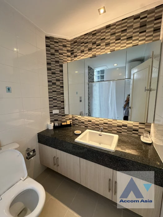 16  4 br Apartment For Rent in Ploenchit ,Bangkok BTS Ploenchit at Charming Style 1512369