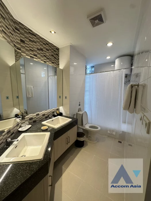 20  4 br Apartment For Rent in Ploenchit ,Bangkok BTS Ploenchit at Charming Style 1512369