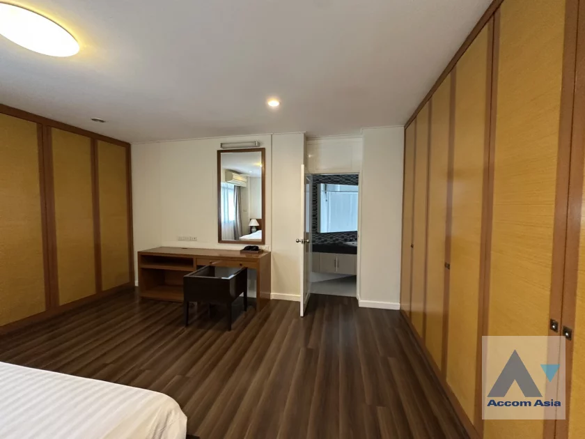 12  4 br Apartment For Rent in Ploenchit ,Bangkok BTS Ploenchit at Charming Style 1512369