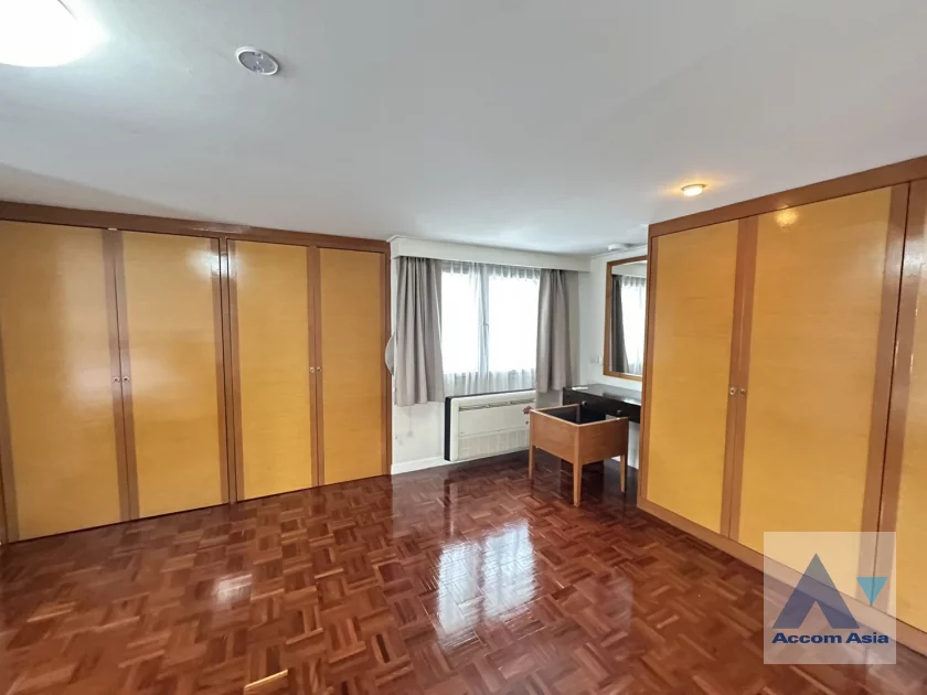 15  4 br Apartment For Rent in Ploenchit ,Bangkok BTS Ploenchit at Charming Style 1512369