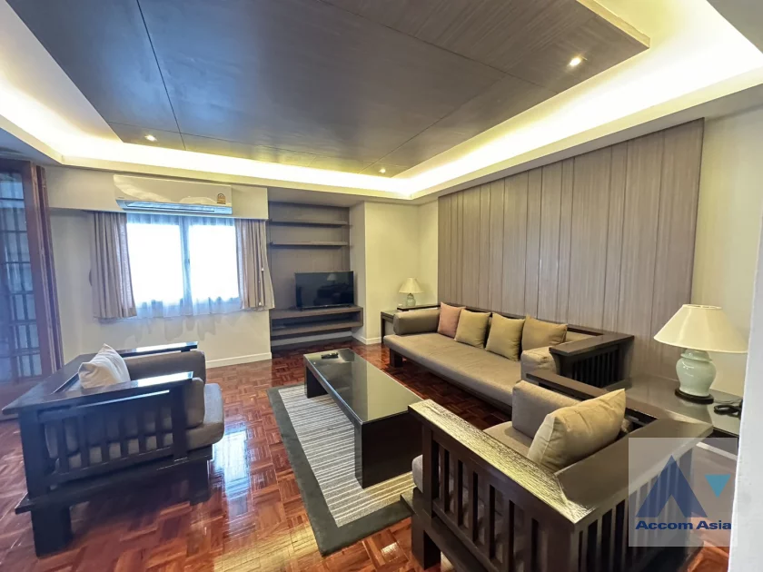  1  4 br Apartment For Rent in Ploenchit ,Bangkok BTS Ploenchit at Charming Style 1512369