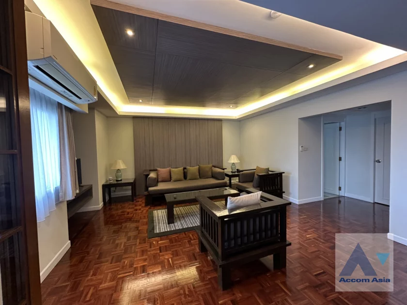  2  4 br Apartment For Rent in Ploenchit ,Bangkok BTS Ploenchit at Charming Style 1512369