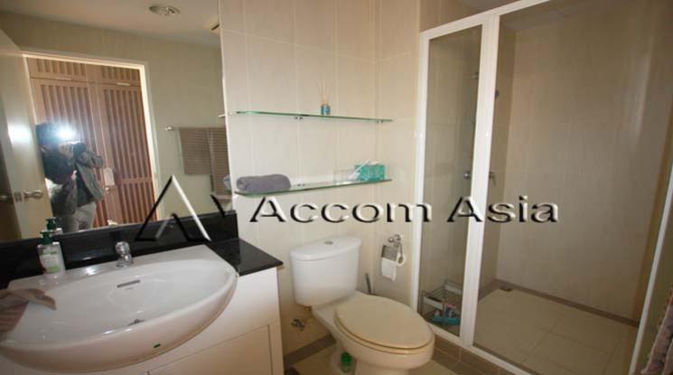 9  1 br Condominium For Rent in Sathorn ,Bangkok MRT Lumphini at Sathorn Plus on the Pond 1512424