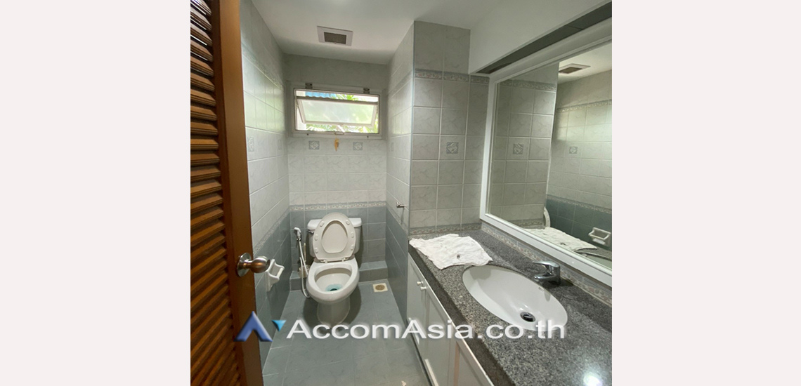 22  3 br House For Rent in Sukhumvit ,Bangkok BTS Phrom Phong at House in Compound 1512466