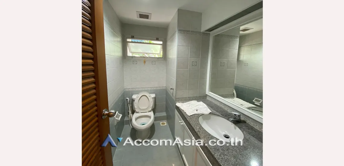 22  3 br House For Rent in Sukhumvit ,Bangkok BTS Phrom Phong at House in Compound 1512466