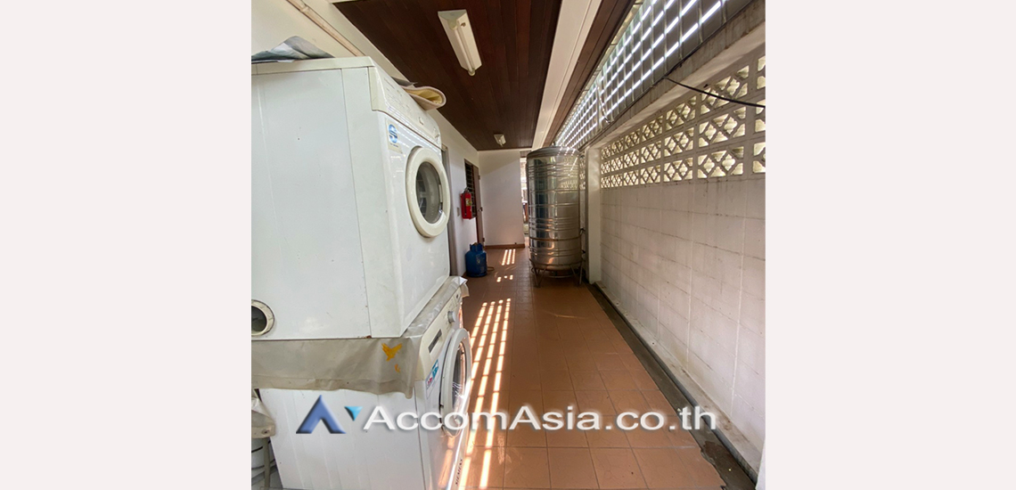 23  3 br House For Rent in Sukhumvit ,Bangkok BTS Phrom Phong at House in Compound 1512466