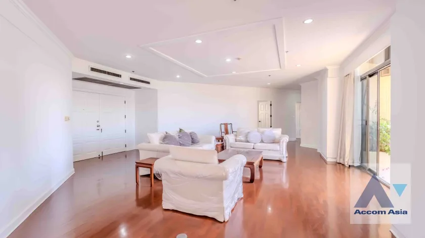 Pet friendly |  Ruamsuk Condominium Condominium  3 Bedroom for Sale & Rent BTS Phrom Phong in Sukhumvit Bangkok