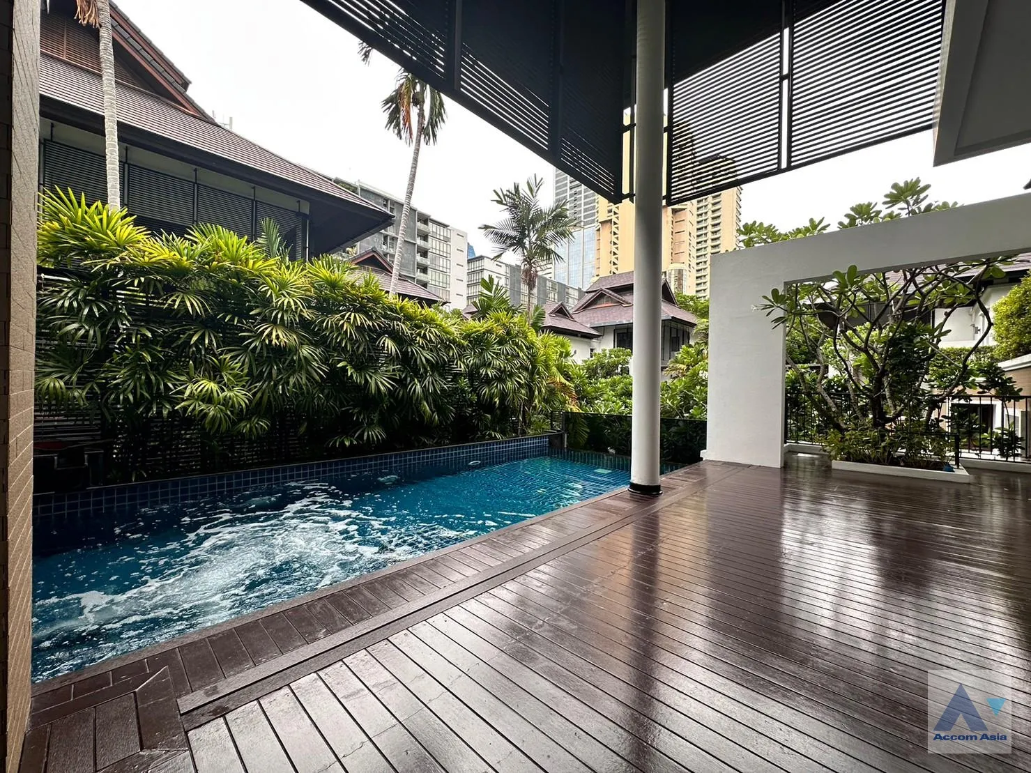  2  4 br House for rent and sale in Sukhumvit ,Bangkok BTS Asok - MRT Sukhumvit at House with pool Exclusive compound 1812512