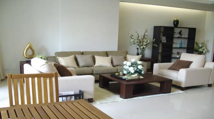 unit 3 Bedrooms  Apartment For Rent in Sukhumvit, Bangkok  near BTS Phrom Phong (1412561)
