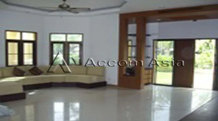 unit 4 Bedrooms  House For Rent in Ratchadaphisek, Bangkok  (1812605)