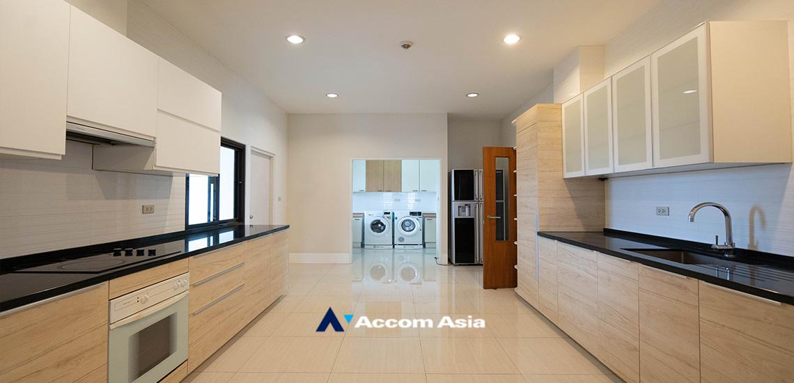 5  4 br Apartment for rent and sale in Sukhumvit ,Bangkok BTS Thong Lo at Greenery area in CBD 10105