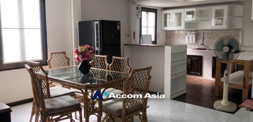 4  2 br House for rent and sale in Sukhumvit ,Bangkok BTS Nana at Homely atmosphere 1812612
