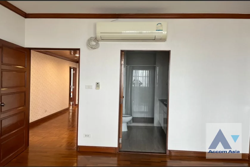 11  3 br Condominium For Rent in Sathorn ,Bangkok MRT Khlong Toei at Baan Yen Akard 20543