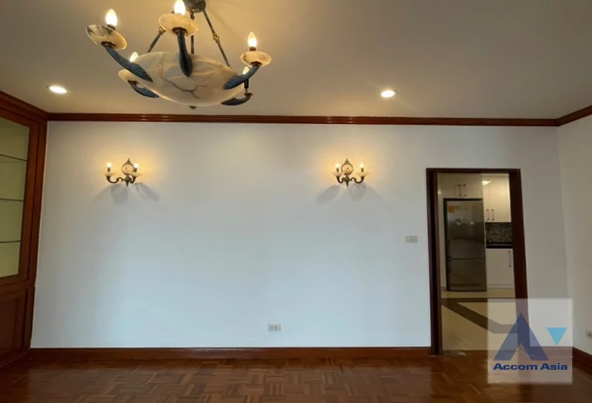 9  3 br Condominium For Rent in Sathorn ,Bangkok MRT Khlong Toei at Baan Yen Akard 20543
