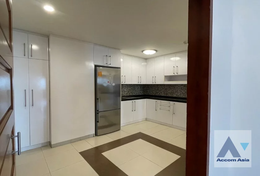 22  3 br Condominium For Rent in Sathorn ,Bangkok MRT Khlong Toei at Baan Yen Akard 20543